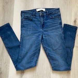 Abercrombie & Fitch skinny jeans